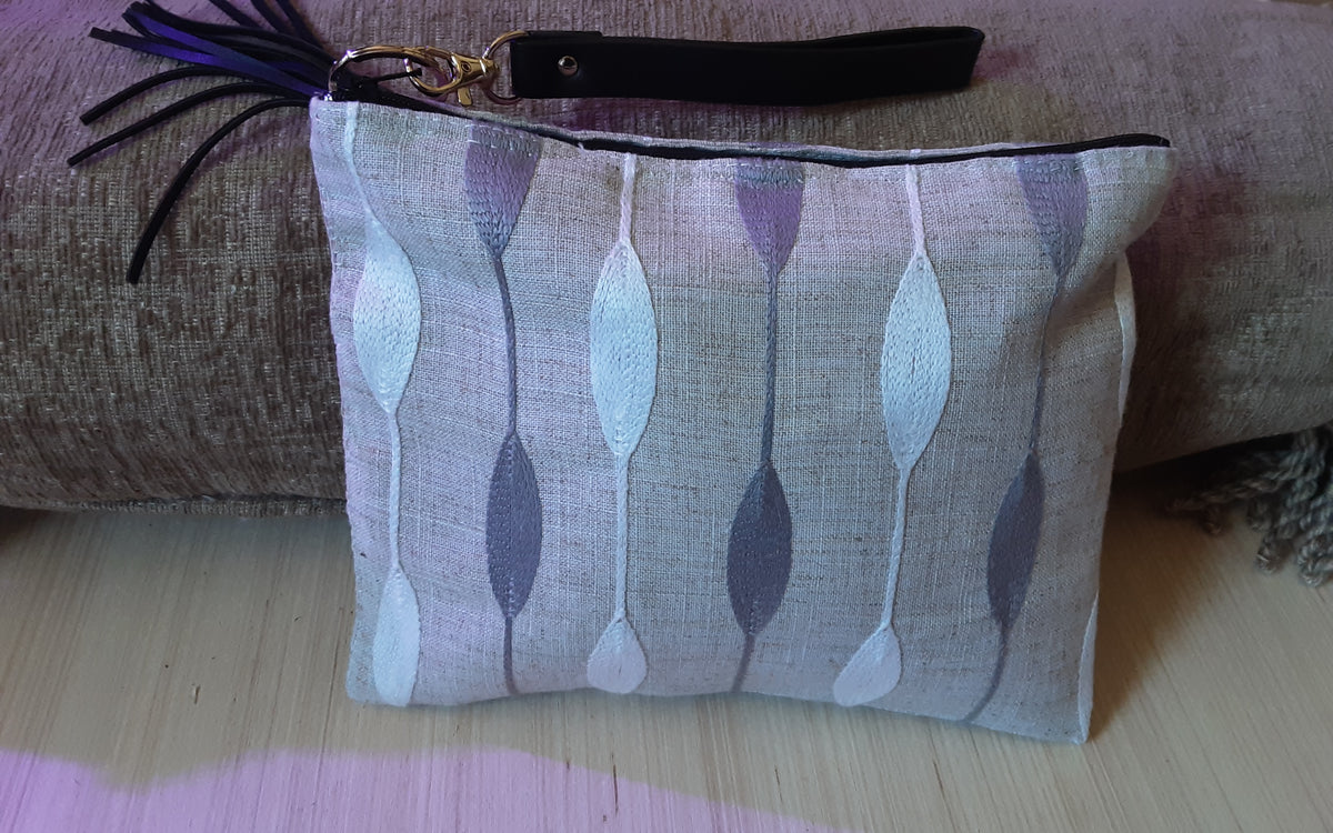 Black-n-Beige Wristlet