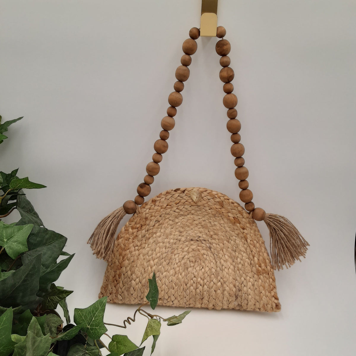 100% Jute Shoulder Bag w/Wood Bead & tasseled Strap