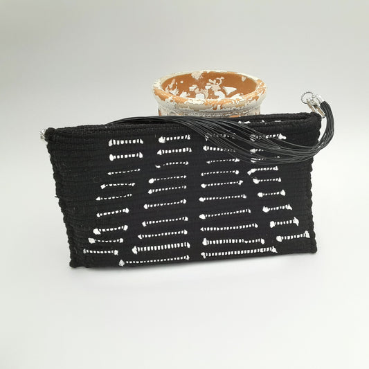Black n White Pyramid Purse