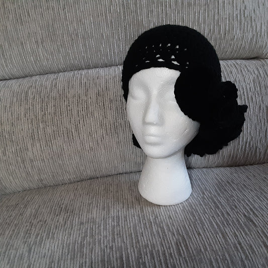 Solid Black 1/2 Ruffle Brim Hat