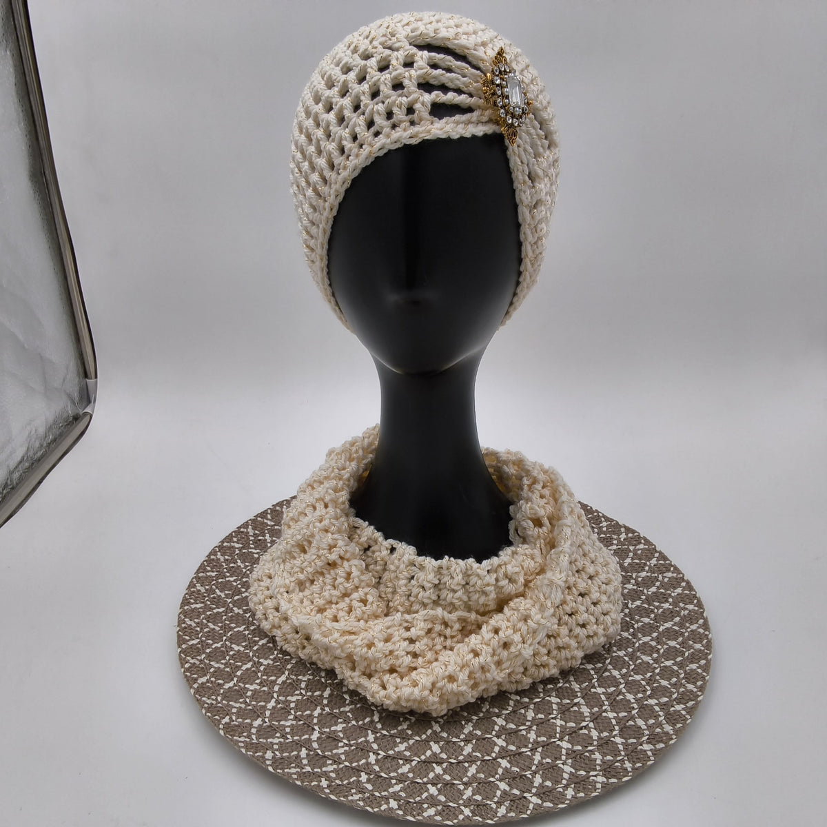 Ivory Vintage Crochet Hat and Scarf Set